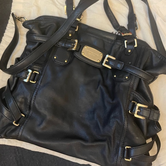 Michael Kors Gansevoort Tote - Picture 3 of 10